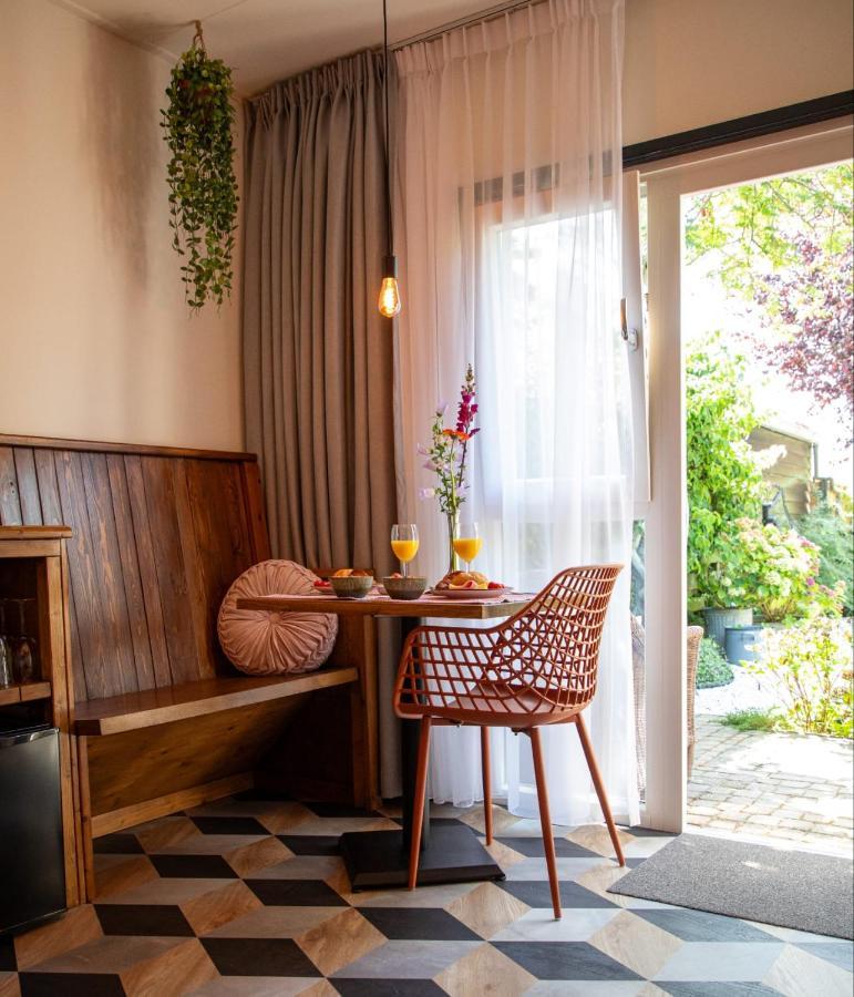 B&B Joli Met Prive Wellness Wemeldinge Ngoại thất bức ảnh