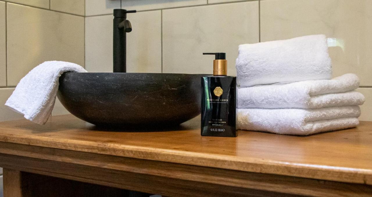 B&B Joli Met Prive Wellness Wemeldinge Ngoại thất bức ảnh